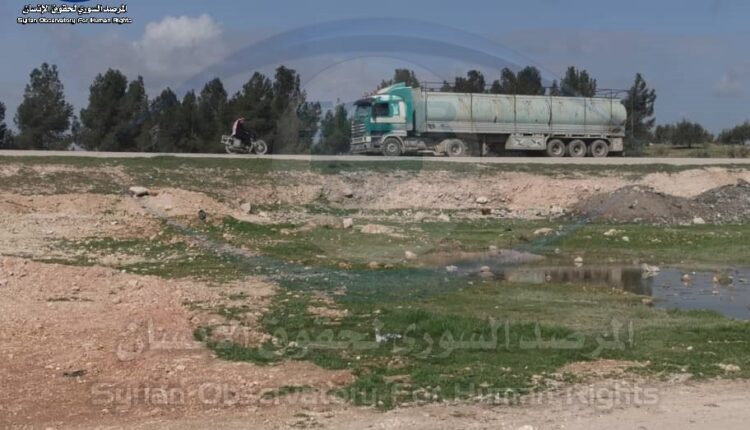 الحركة التجارية على معبر أم الجلود الذي يصل بين مناطق الفصائل في جرابلس بمناطق قوات مجلس منبج العسكري في ريف حلب الشرقي (13)