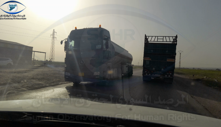 شاحنات عدسة #المرصد_السوري ترصد قافلة تابعة لقوات التحالف الدولي قادمة من القامشلي ومتوجهة نحو القحطانية بريف الحسكة