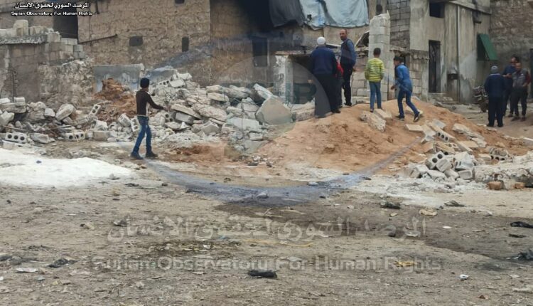 المنزل الذي انهار فوق رؤوس قاطنيه في بلدة الجينة بريف حلب الغربي (4)