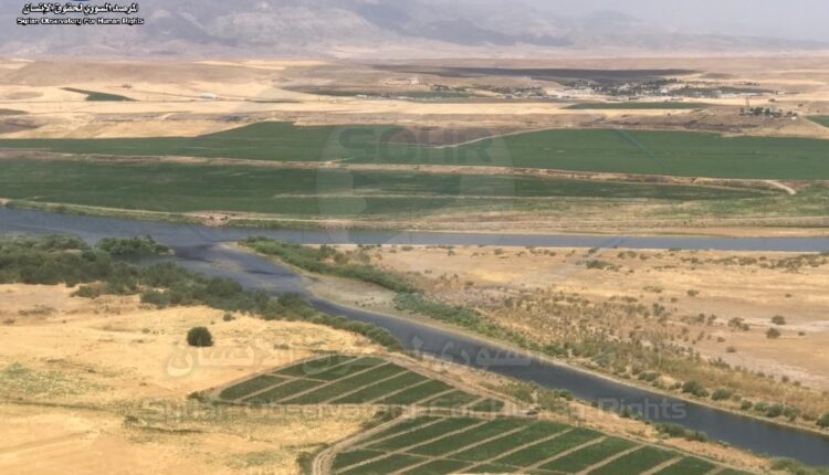 المثلث الحدودي بين سوريا والعراق وتركيا في ريف المالكية(ديريك) يظهر انخفاض منسوب مياه نهر دجلة (12)