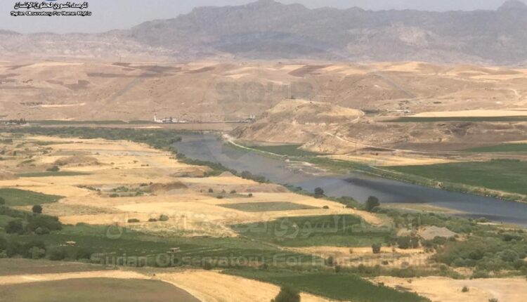المثلث الحدودي بين سوريا والعراق وتركيا في ريف المالكية(ديريك) يظهر انخفاض منسوب مياه نهر دجلة (7)