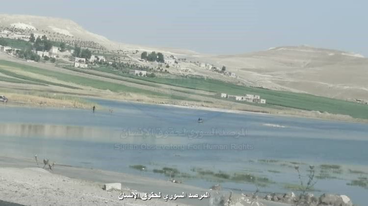 عدسة #المرصد_السوري.. ترصد ارتفاع منسوب مياه نهر الفرات قرب جسر “قرقوزاق” شرقي حلب