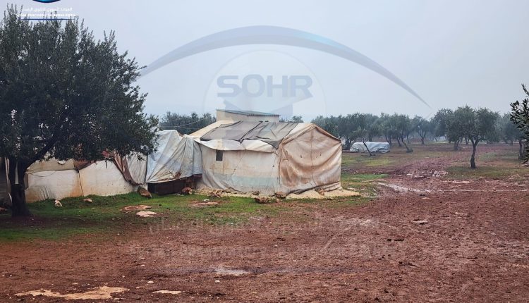 المخيمات العشوائية في قرية كفر عروق بريف إدلب (2)