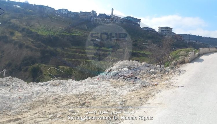 الدمار في الأبنية السكنية جراء الزلزال في بلدة الملند بريف جسر الشغور غربي إدلب (6)