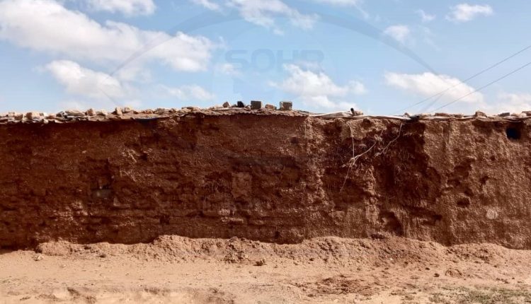 دمار المنازل الطينية بسبب الأمطار الغزيرة و السيول في قرية معيزيلة شمالي دير الزور (5)